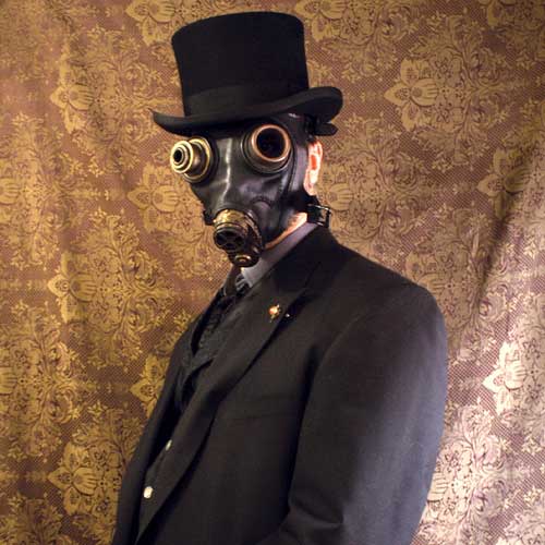 Steampunk self-portrait photograph of Daniel Proulx in a steampunk gasmask